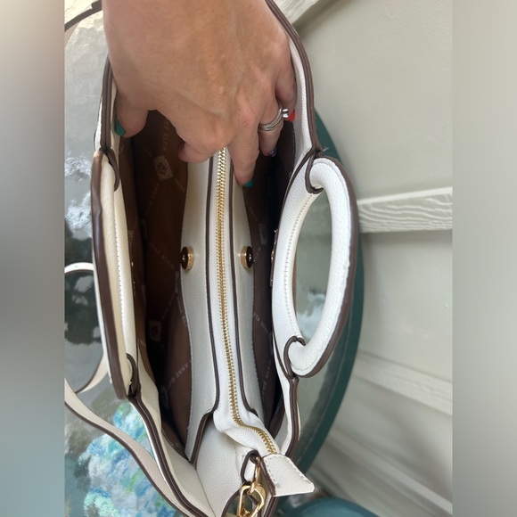 Anne Kline White  Leather Purse - Picture 6 of 7